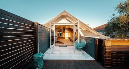 Cremorne Point Manor