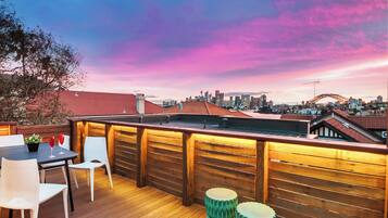 Luxury Two Bedroom Penthouse (Opera House View) | Living area | Plasma TV