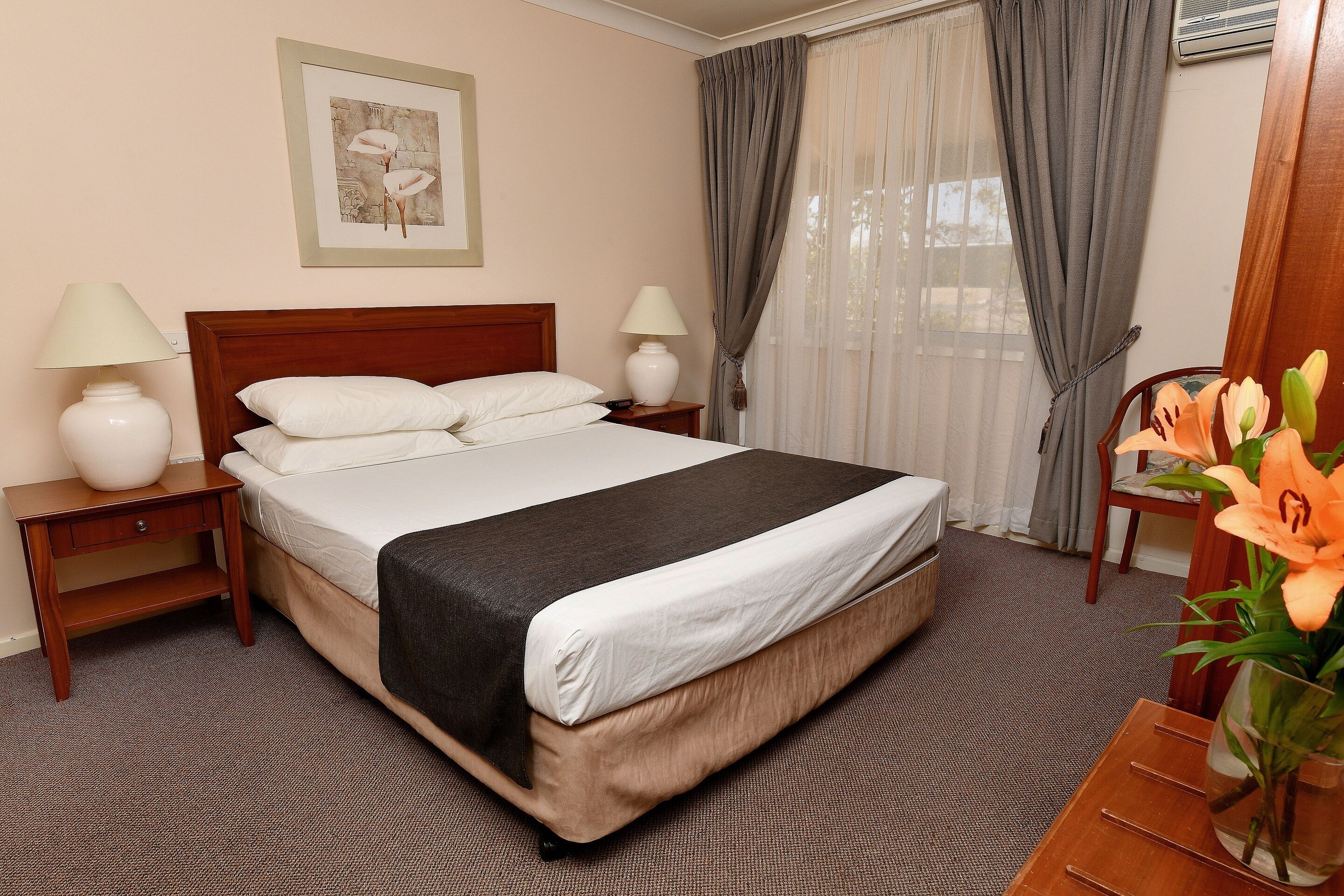 Executive Room, Non Smoking, Jetted Tub (EXECUTIVE)