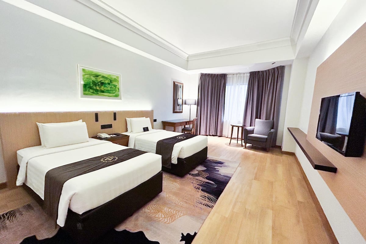 Phòng Deluxe | 1 phòng ngủ, két bảo mật tại phòng, bàn