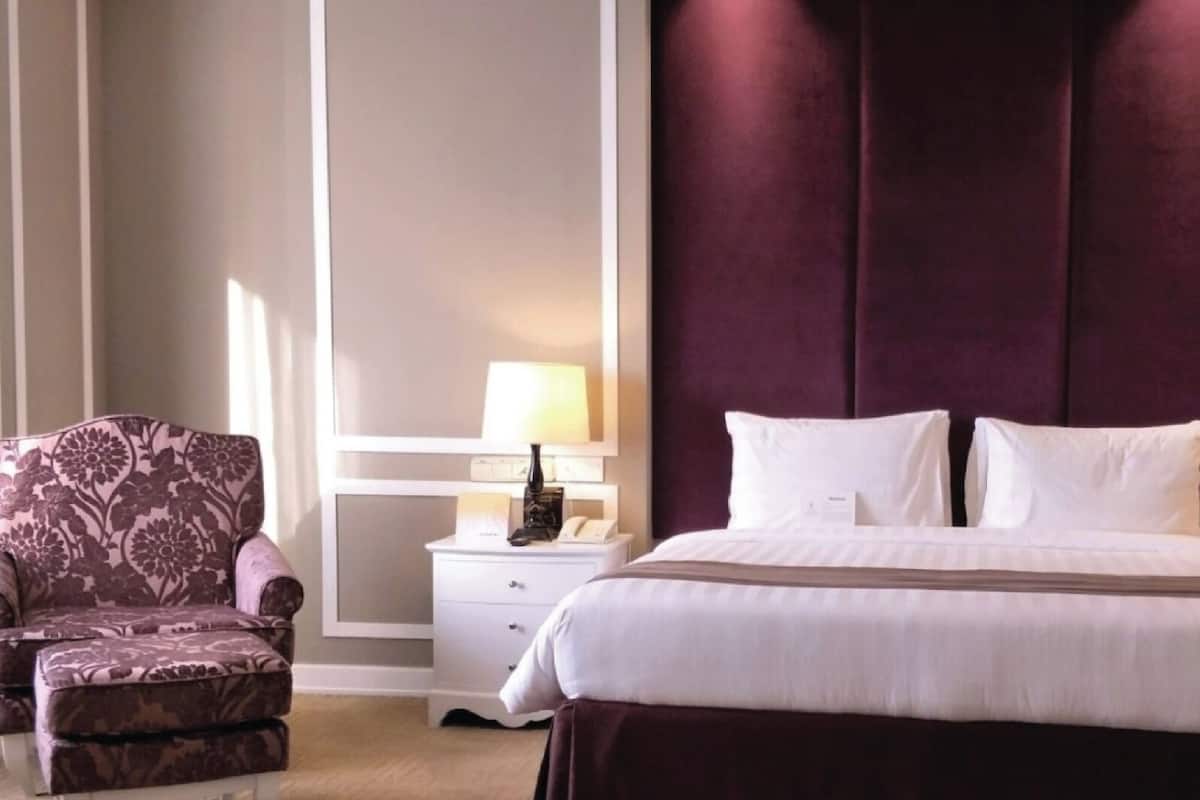 Pearl Suite (comes with free breakfast, hi tea & supper) | 1 phòng ngủ, két bảo mật tại phòng, bàn