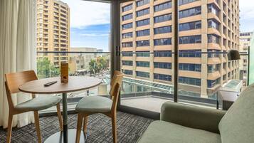 Deluxe-Zimmer | Zimmersafe, VerdunkelungsvorhÀnge, schallisolierte Zimmer