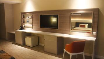 Deluxe Room | Bar mini, meja, katil lipat simpan/tambahan, Wi-fi percuma