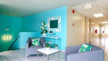 Sala de estar en el lobby