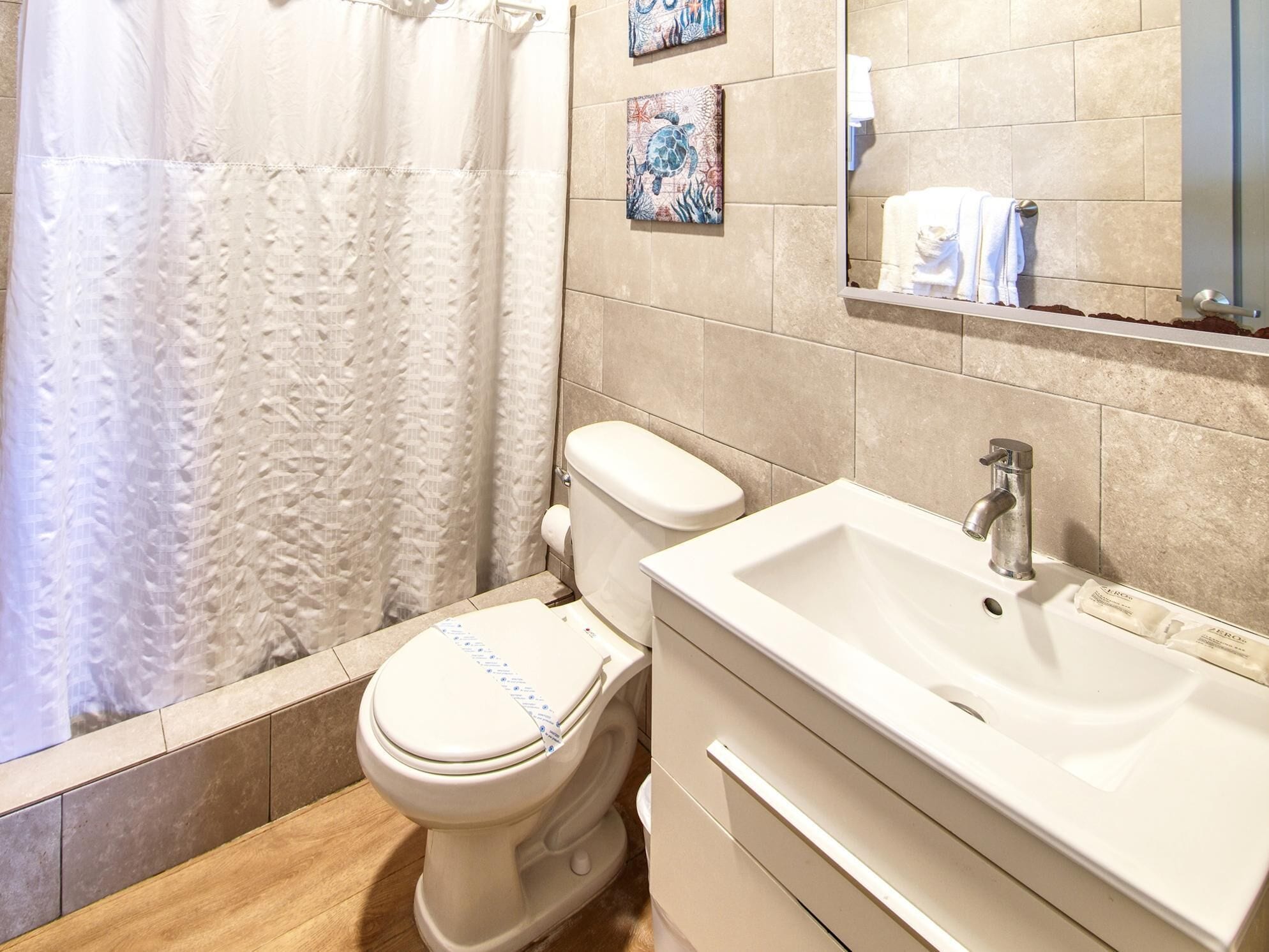 family villa, 2 bedrooms, beach view, ground floor | 1 bedroom, in-room safe, individually decorated, individually furnished