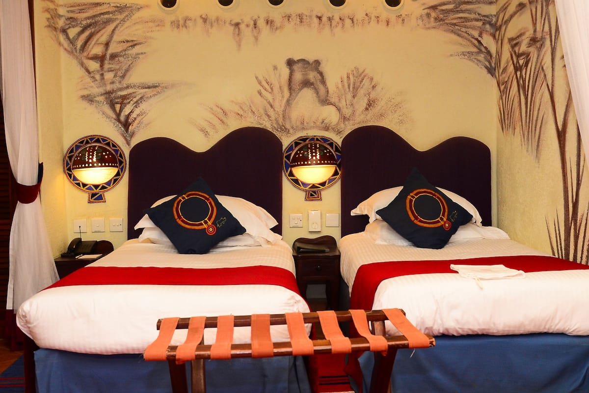 Standard Room | In-room safe, individually decorated, individually furnished, desk