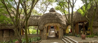 Serengeti Serena Safari Lodge