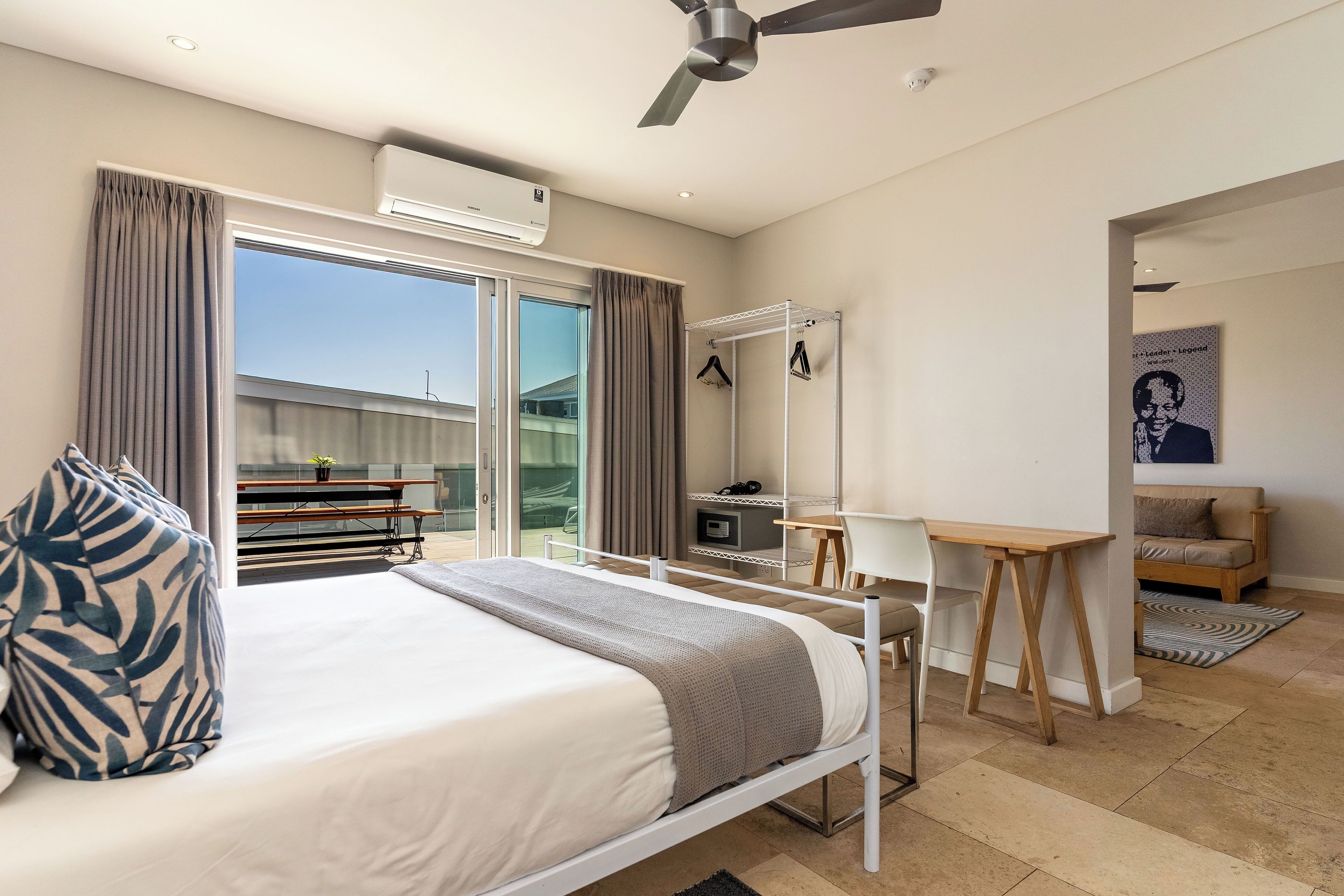 Comfort Apartment | In-room safe, free WiFi, bed sheets