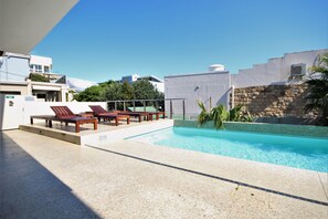 Beach Studios - Pool Club Studios | Kameruitzicht