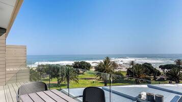 Two Bedroom Apartment - Beach views | Beach/ocean view