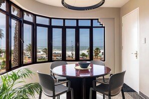 Tidal Pool- 2 Bedroom Panoramic | Näkymä rannalle/valtamerelle