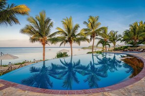 2 outdoor pools, pool umbrellas, sun loungers - Sea Cliff Resort & Spa (Mangapwani)