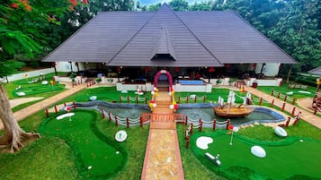 Mini-golf