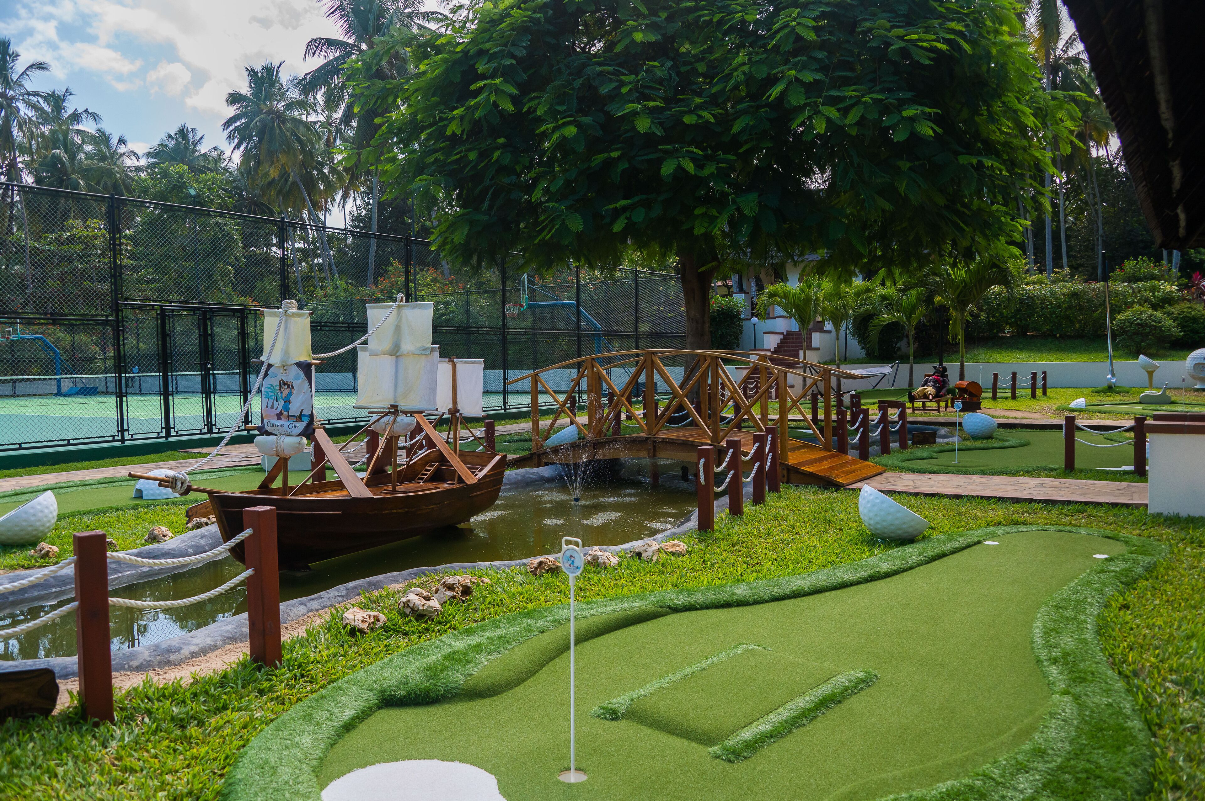 mini-golf