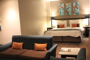 In-room safe, desk, laptop workspace, iron/ironing board