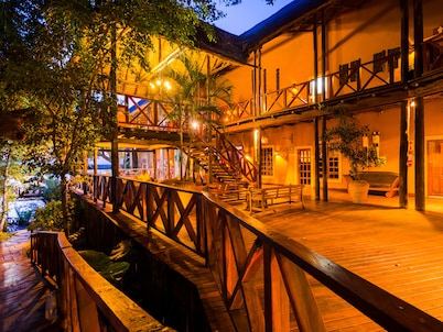 Chobe Marina Lodge