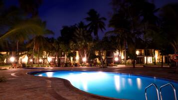 2 outdoor pools, pool umbrellas, sun loungers