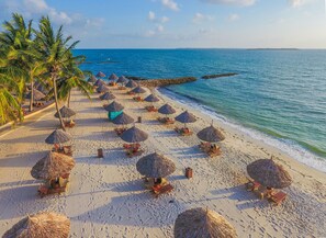 Private beach, white sand, sun loungers, beach umbrellas - White Sands Resort & Conference Centre (Dar es Salaam)