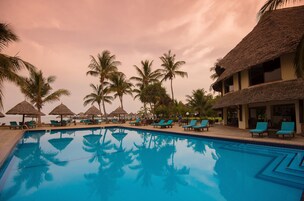 2 outdoor pools, pool umbrellas, sun loungers