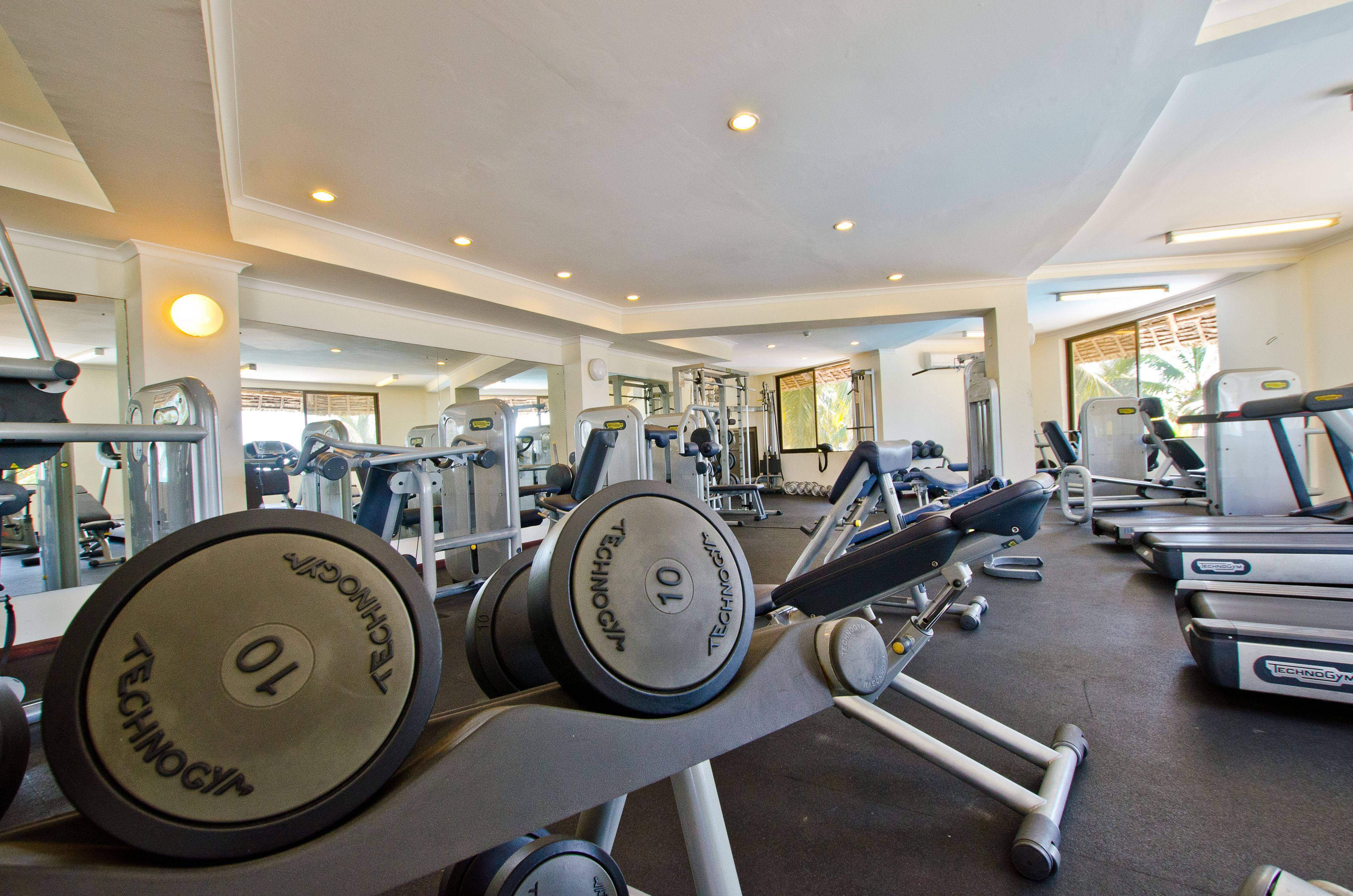 Photo - White Sands Hotel