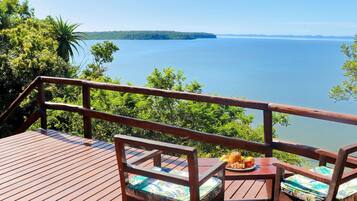 Down duvets, minibar, in-room safe, desk