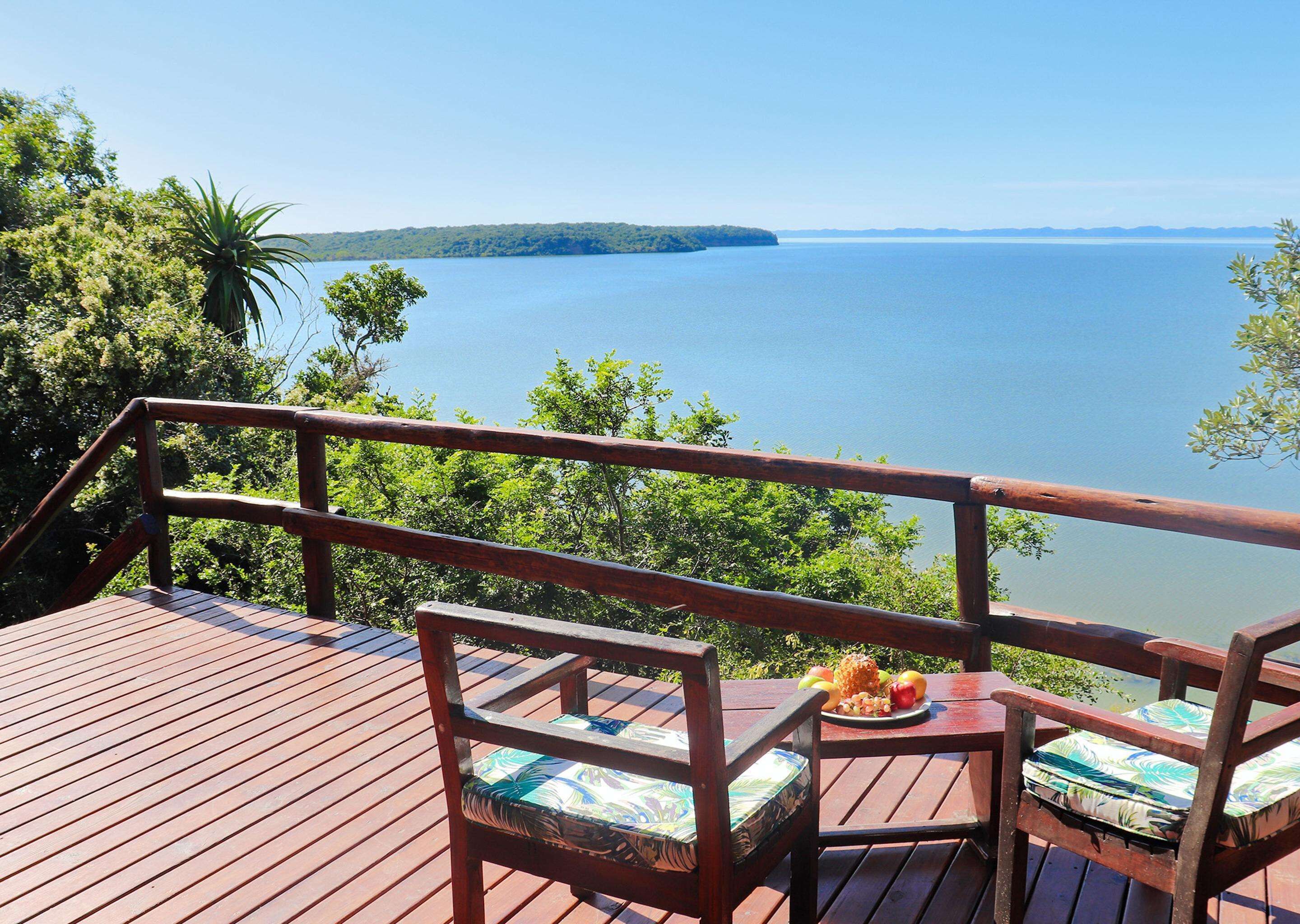 Down comforters, minibar, in-room safe, desk