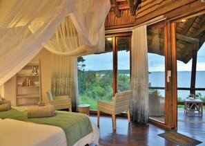 Down duvets, minibar, in-room safe, blackout curtains - Malkoha Lake St. Lucia (KwaNibela)