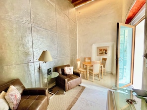 Junior Suite, 1 King Bed