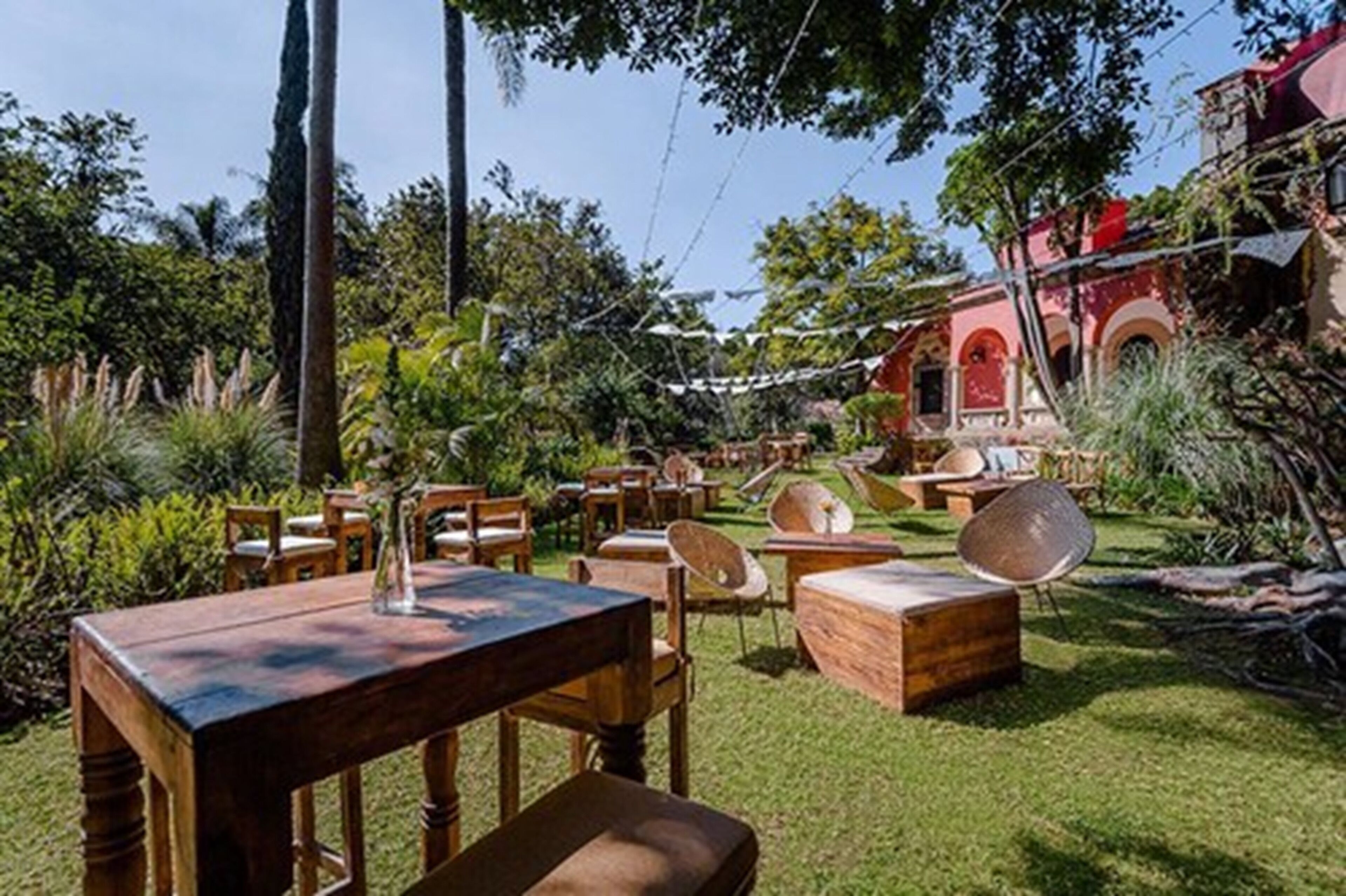 outdoor banquet area