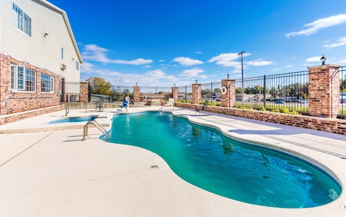 Wamego Inn and Suites