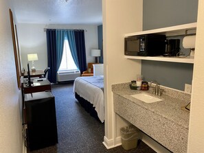 Chambre Standard, 1 très grand lit (1KNS)