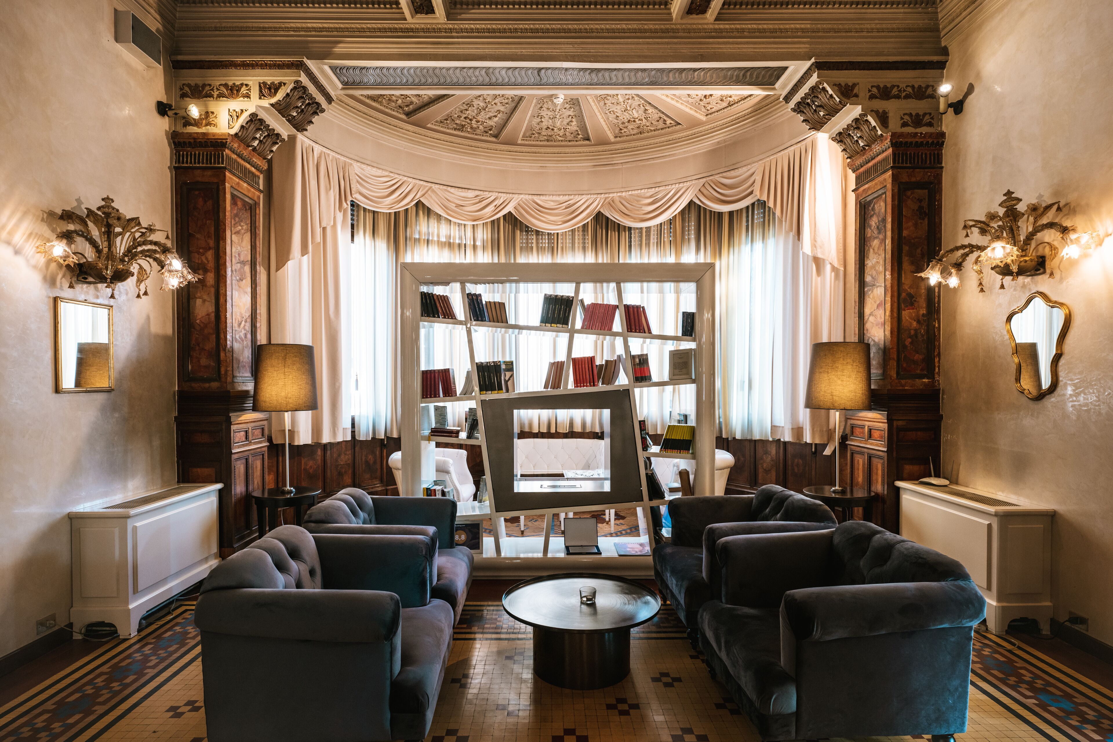 Photo - Hotel De La Ville