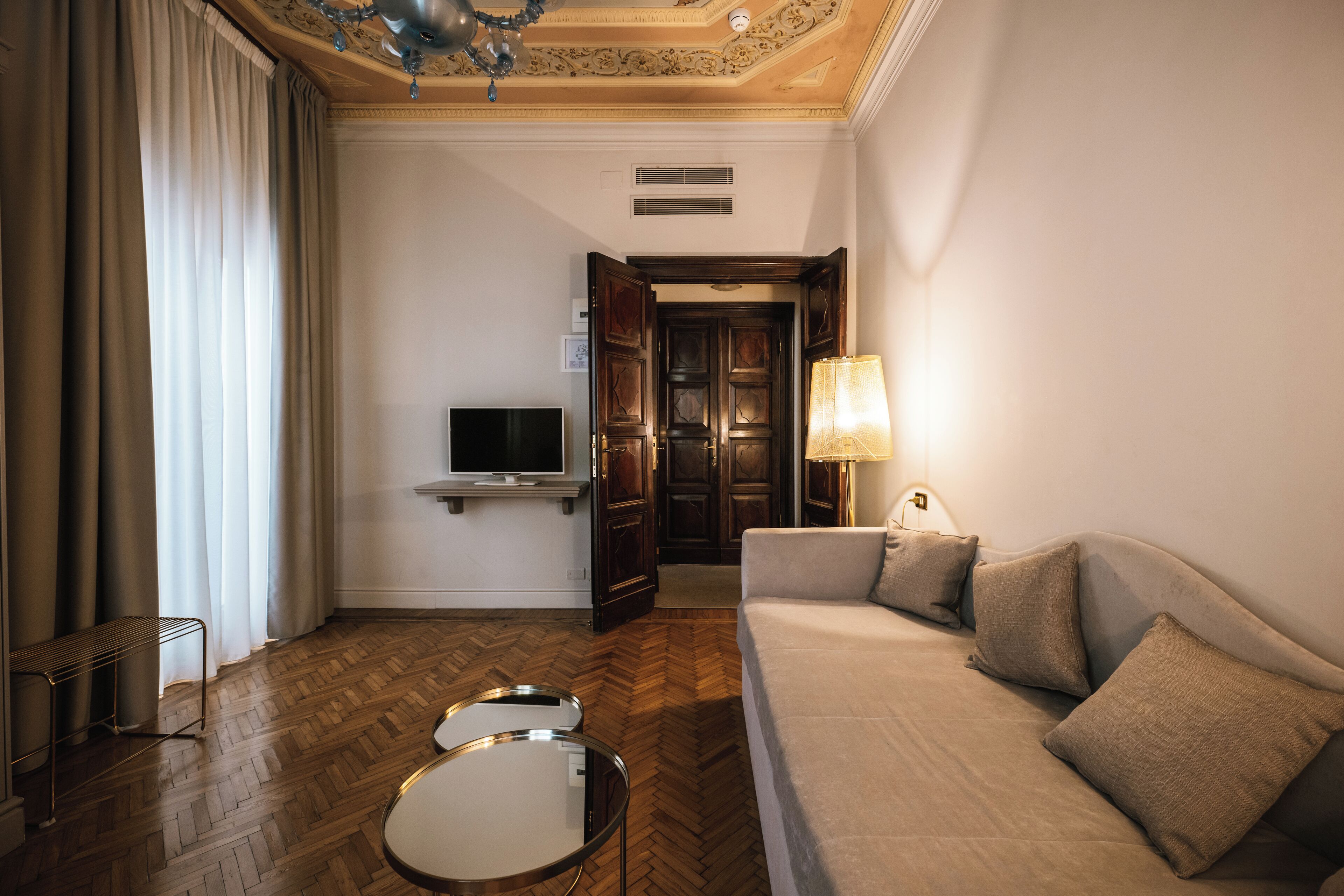 Photo - Hotel De La Ville