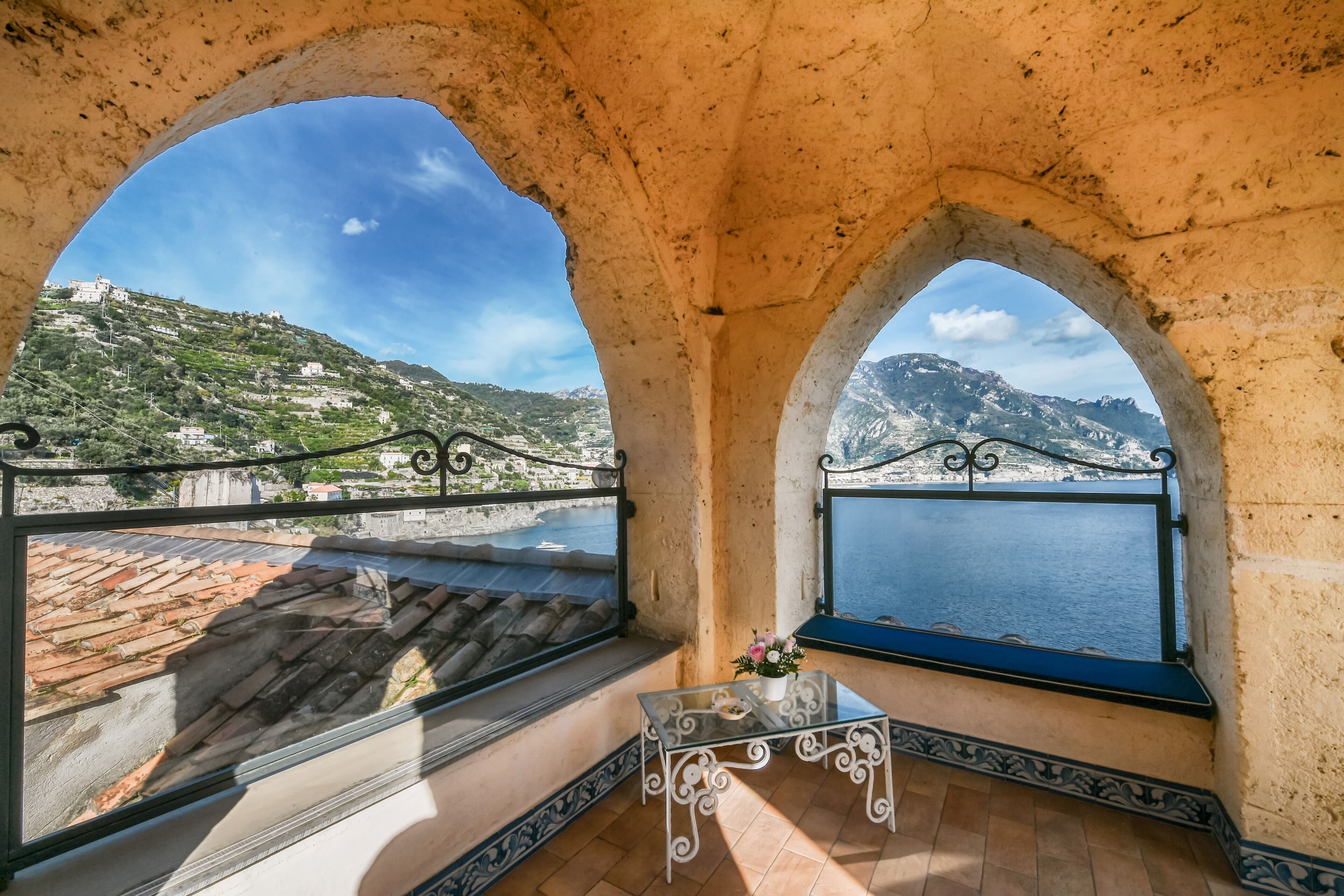 apartment, sea view, annex building (500 meters from main building) | 1 bedroom, minibar, in-room safe, desk