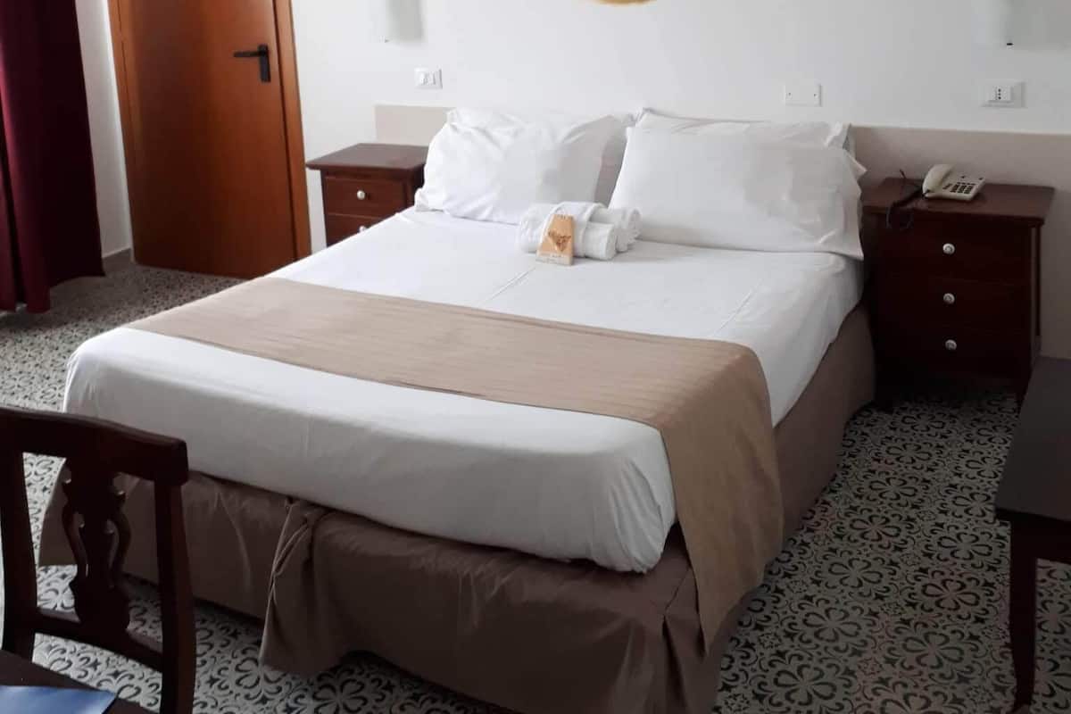 1 bedroom, minibar, in-room safe, individually decorated