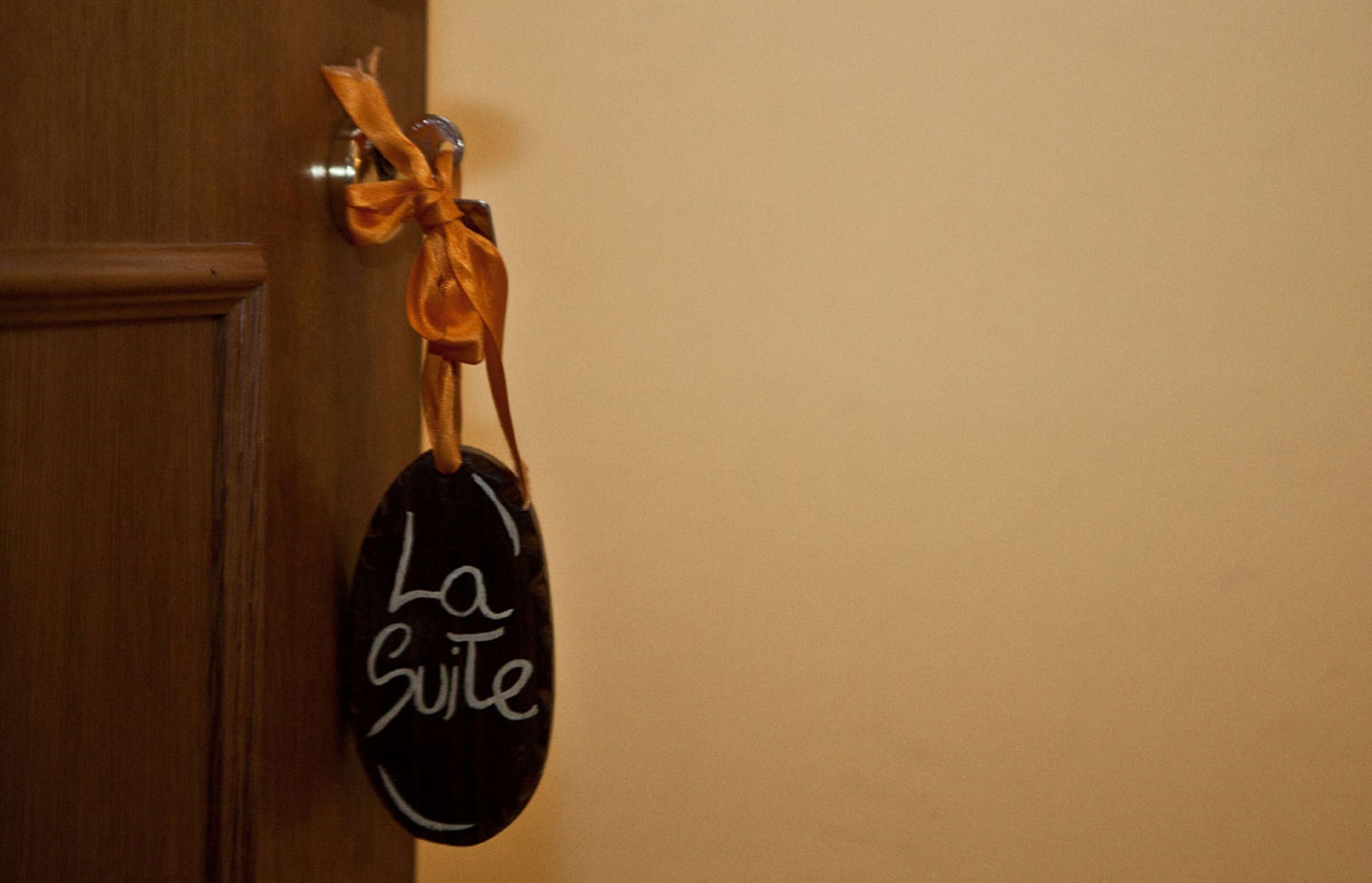 family room | in-room safe, desk, cots/infant beds, free wifi