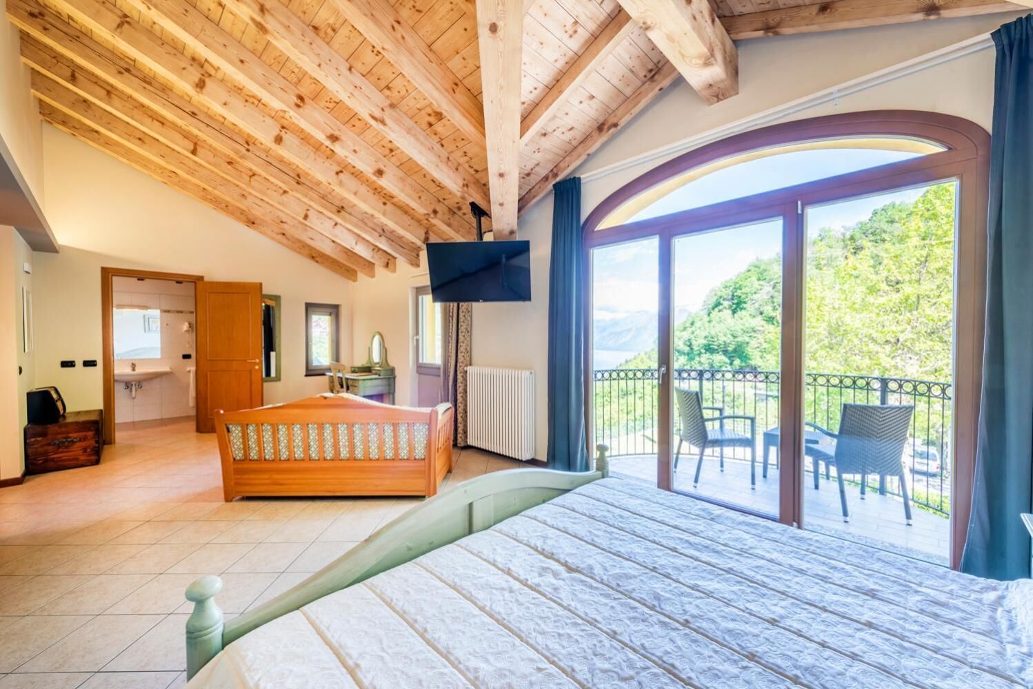 in-room safe, desk, cots/infant beds, free wifi