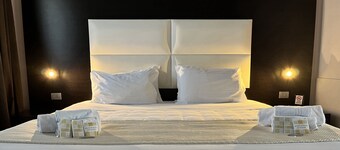 E H SUITES ROME AIRPORT