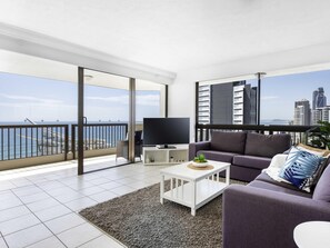 Apartment, 1 Bedroom | In-room safe, individually decorated, individually furnished