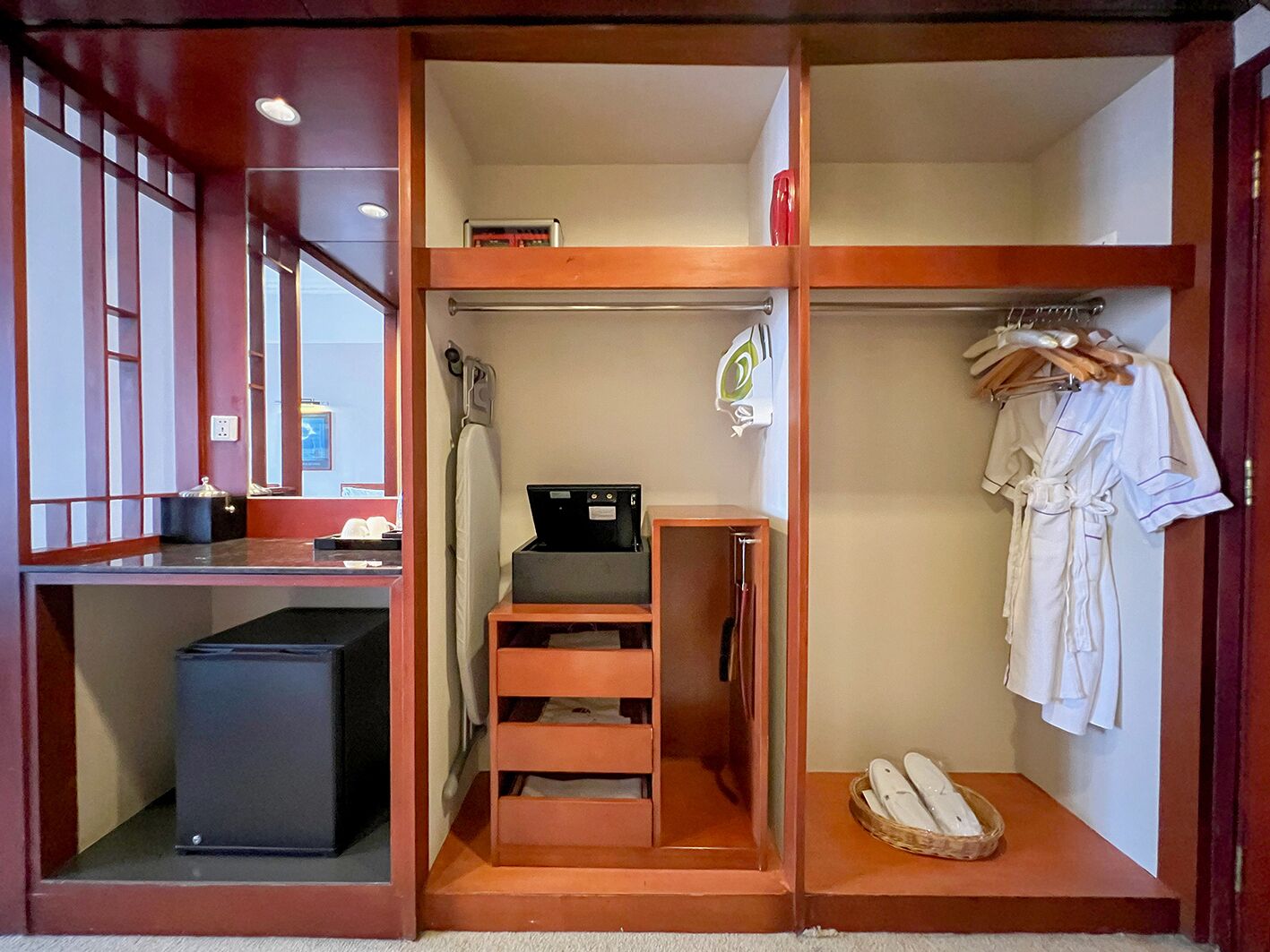 Minibar, in-room safe, desk, blackout drapes