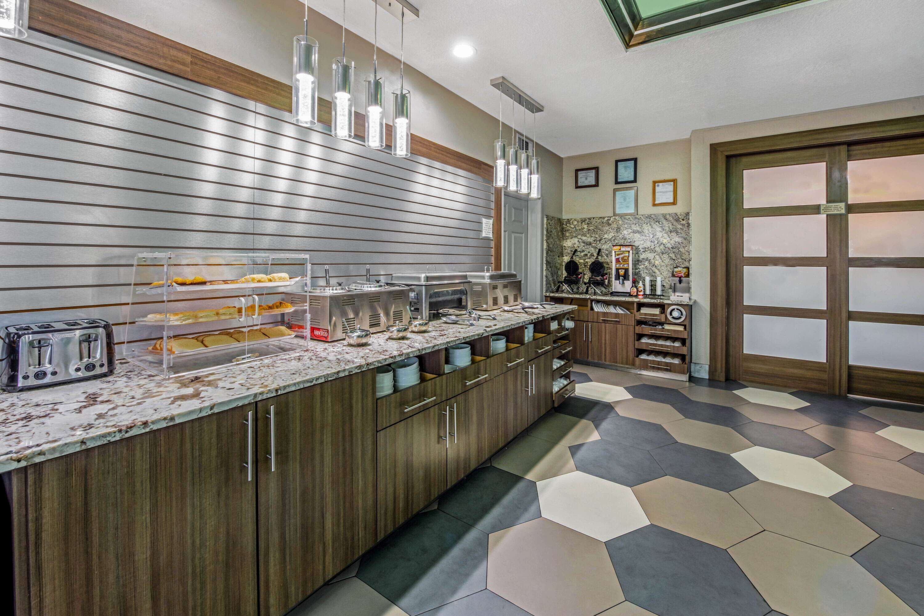 free daily self-service breakfast