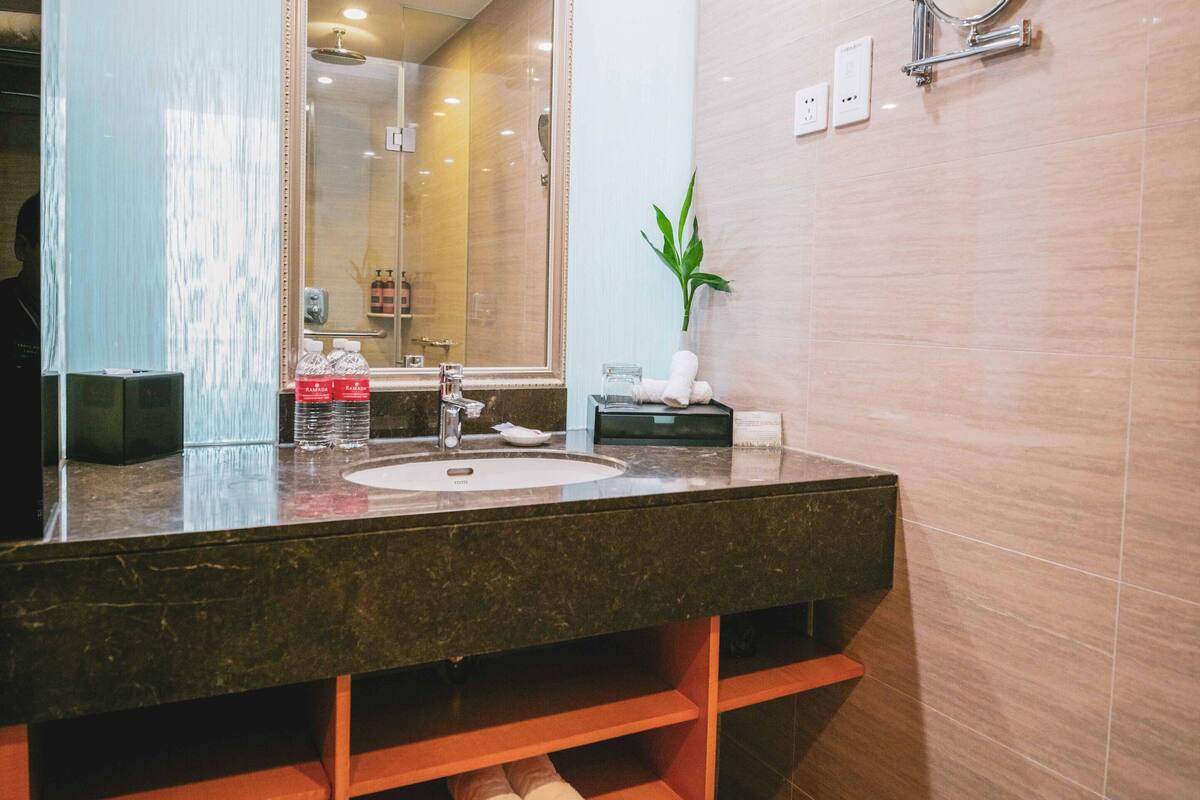 minibar, in-room safe, desk, soundproofing