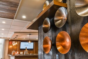 Se sirven desayunos y cenas, cocina americana