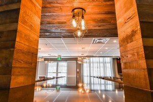 Se sirven desayunos y cenas, cocina americana