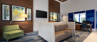 Holiday Inn Express & Suites Surrey by IHG