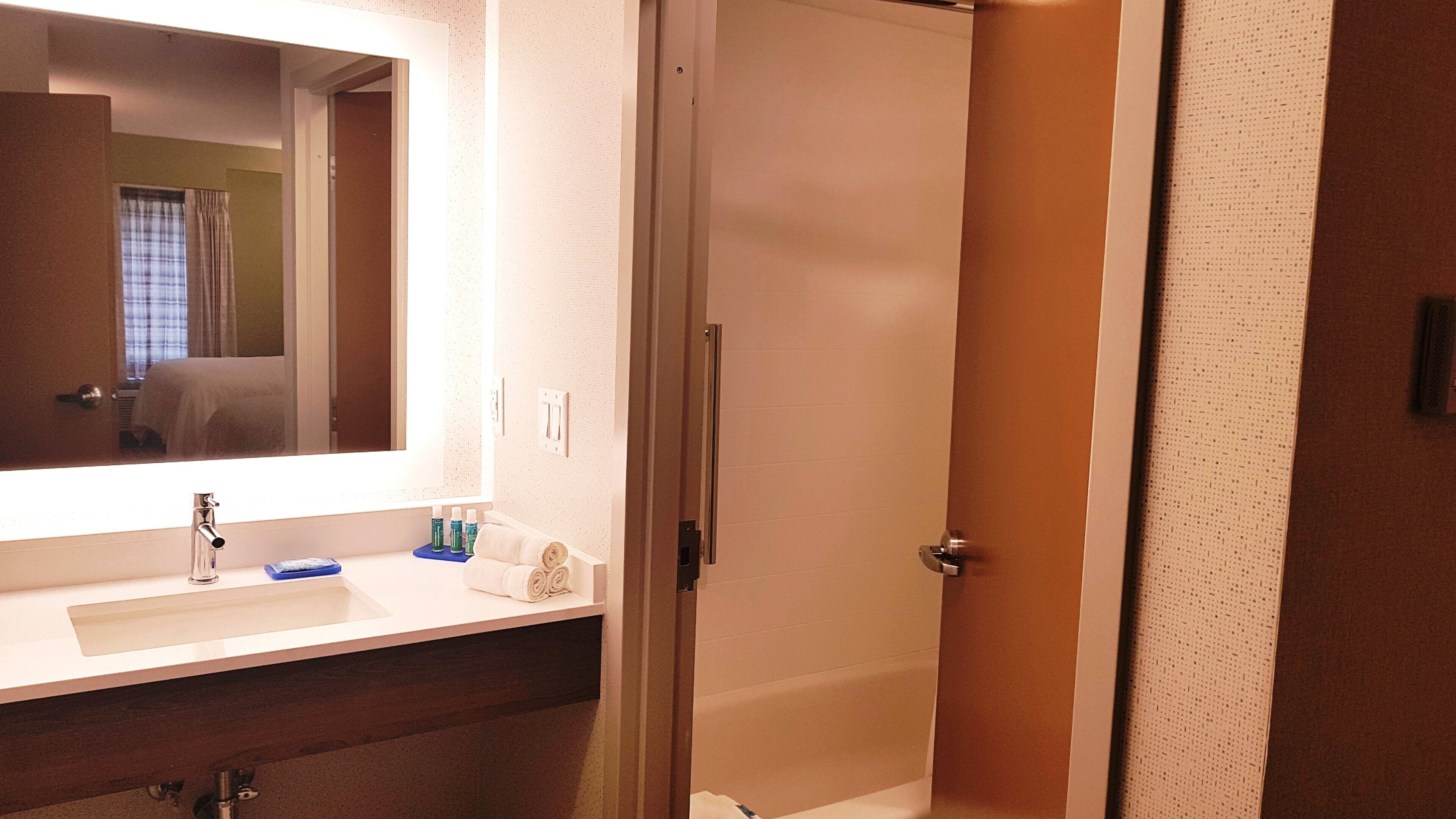 Suite, 1 Bedroom | In-room safe, desk, iron/ironing board, cribs (free)