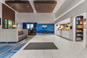 Exterior - Holiday Inn Express & Suites Surrey by IHG (Surrey)