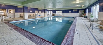 Holiday Inn Express And Suites London by IHG