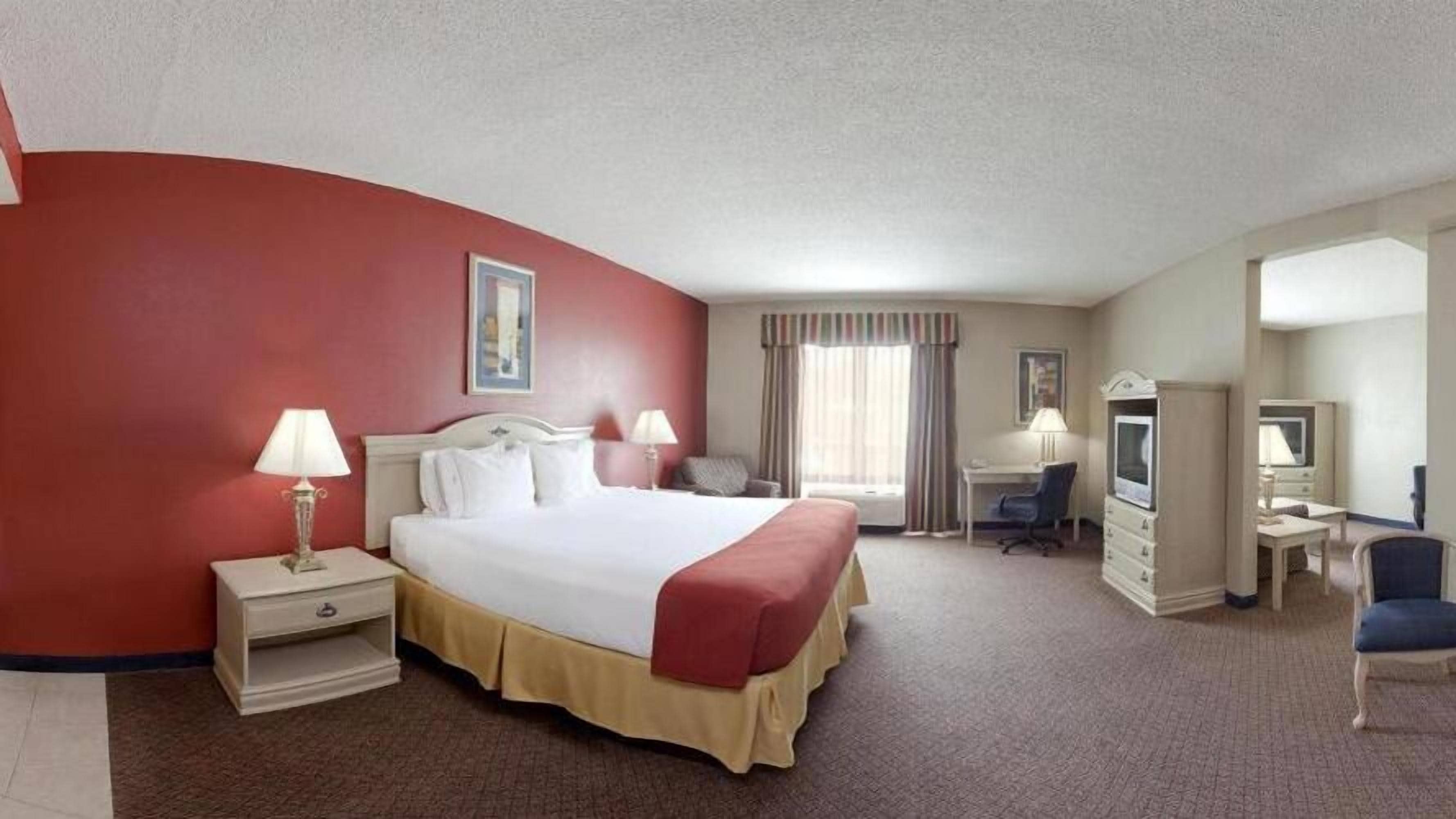 in-room safe, desk, iron/ironing board, free wifi