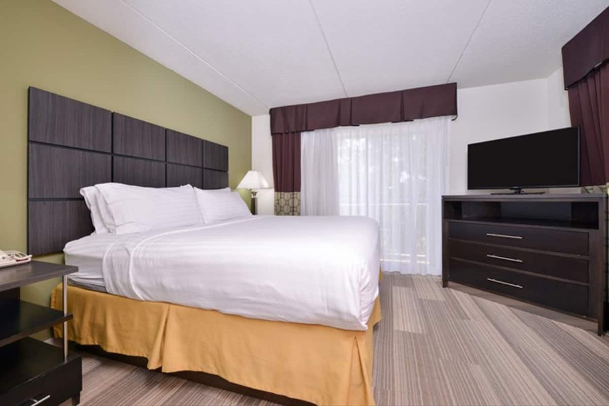 1 chambre, literie de qualité supérieure, bureau